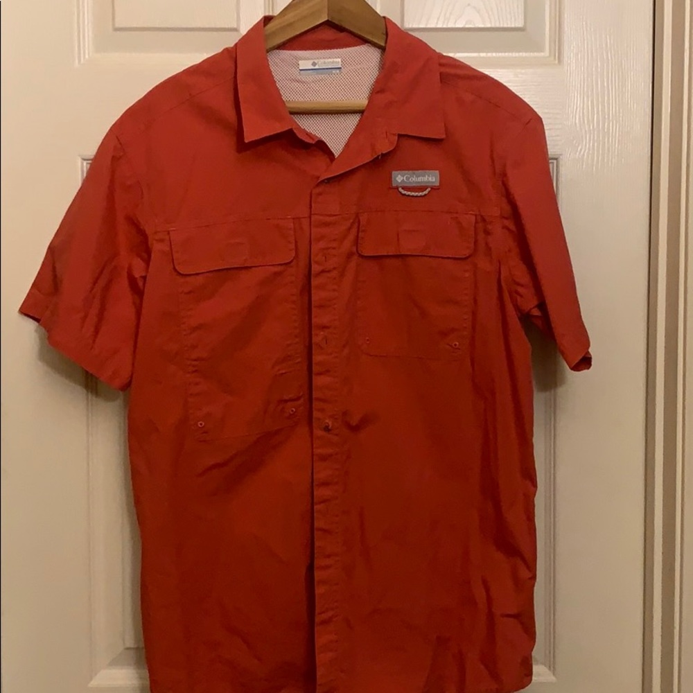 Columbia men button up shirt